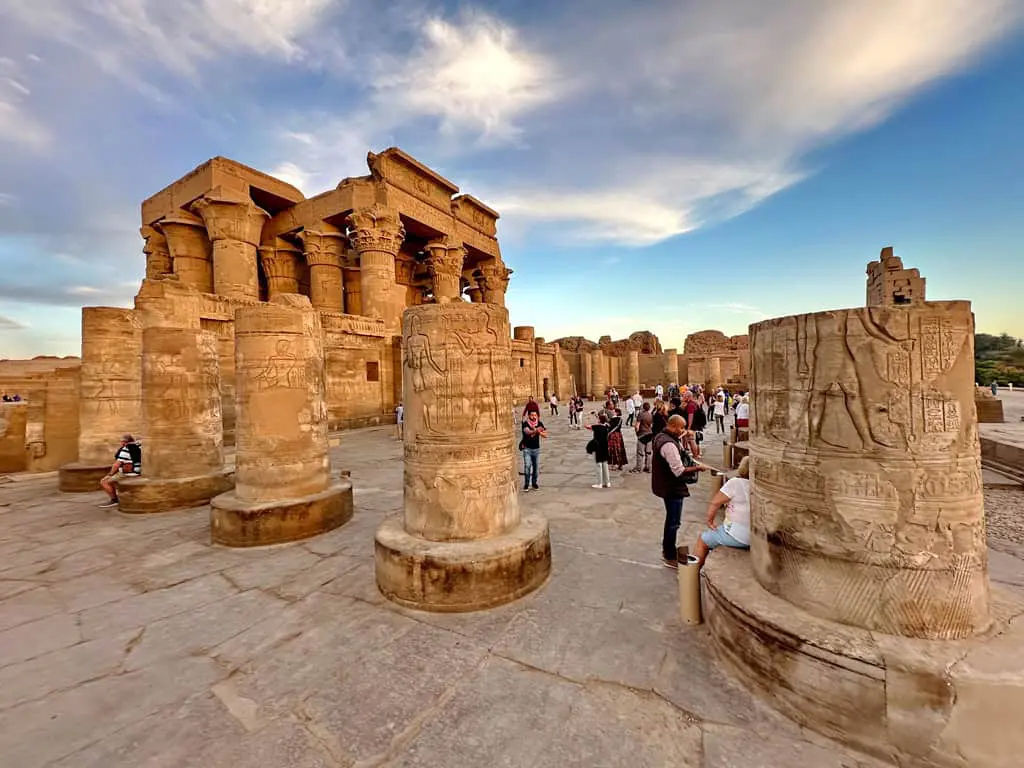Day four > Thu. nov 7th :visit to Abu simbel - Kom Ombo – Visit Kom Ombo Temple – Sail toward Edfu –Overnight in Edfu Day four > Thu. nov 7th :visit to Abu simbel - Kom Ombo – Visit Kom Ombo Temple – Sail toward Edfu –Overnight in Edfu